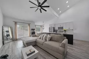 6738 Eastridge Dr, Dallas, TX 75231 - Photo 12