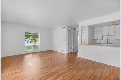 4723 Victor Street #B, Dallas, TX 75246 - Photo 2