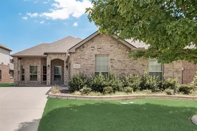 10413 Canyon Lake View, McKinney, TX 75072 - Photo 2