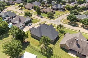 1906 Clearview Dr, Ennis, TX 75119 - Photo 34