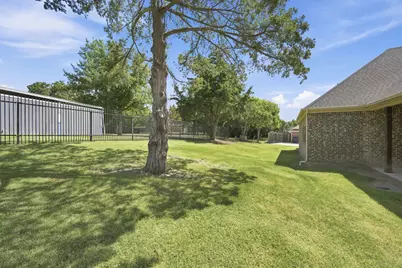 1906 Clearview Drive, Ennis, TX 75119 - Photo 26