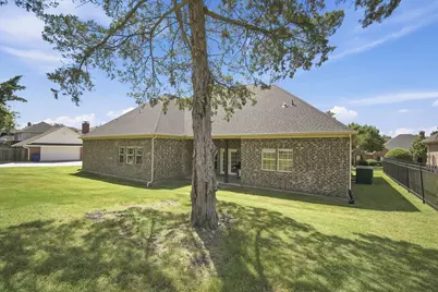 1906 Clearview Drive, Ennis, TX 75119 - Photo 28