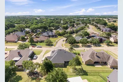 1906 Clearview Drive, Ennis, TX 75119 - Photo 32