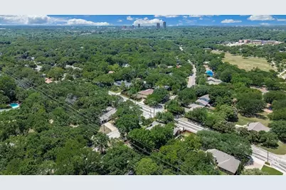2105 Emerson Lane, Denton, TX 76209 - Photo 32