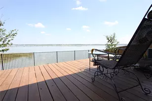 1810 Bayfront Dr, Dallas, TX 75051 - Photo 10