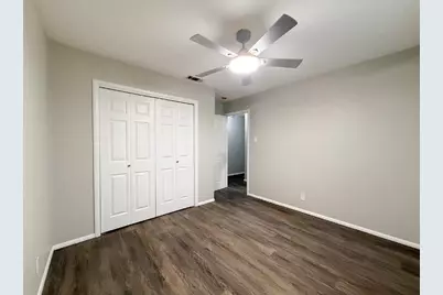 549 NW Hillery Street, Burleson, TX 76028 - Photo 16