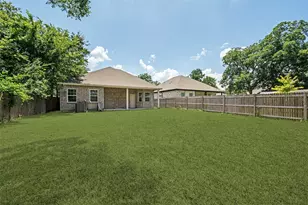 2733 Carpenter Ave, Dallas, TX 75215 - Photo 12