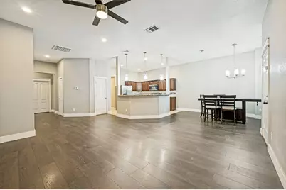 2733 Carpenter Avenue, Dallas, TX 75215 - Photo 2