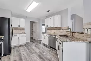 1044 Triple Crown Dr, Fort Worth, TX 76179 - Photo 10