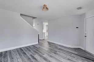 1044 Triple Crown Dr, Fort Worth, TX 76179 - Photo 6