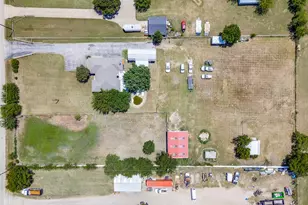 2705 County Rd 920, Crowley, TX 76036 - Photo 38