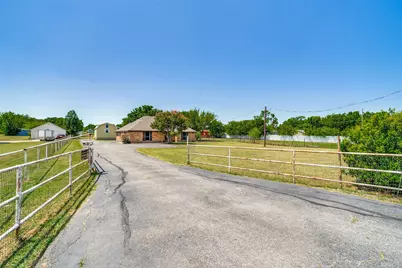 2705 County Road 920, Crowley, TX 76036 - Photo 2