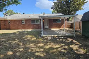 7205 Merry Ln, Fort Worth, TX 76112 - Photo 2