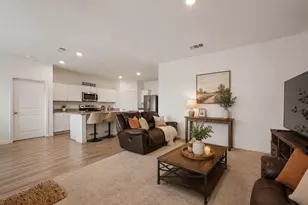 8 Glen Crossings Rd, Edgecliff Village, TX 76134 - Photo 6