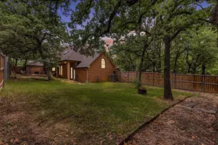 1331 Travis St, Denton, TX 76205 - Photo 38