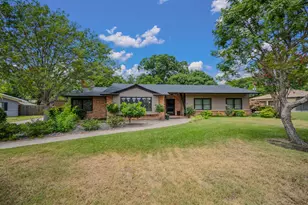 1214 Loma Alta Pl, Cleburne, TX 76033 - Photo 2