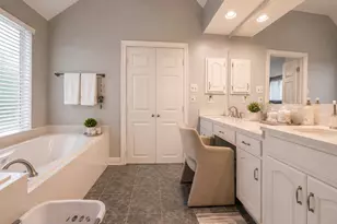 8708 Wellington Rd, Irving, TX 75063 - Photo 12