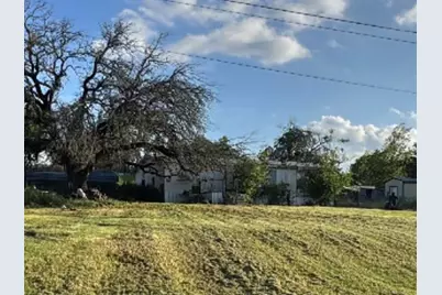 534 E Pierson Street, Hamilton, TX 76531 - Photo 1