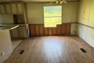534 E Pierson St, Hamilton, TX 76531 - Photo 4