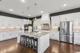 7812 Ivey, The Colony, TX 75056 - Photo 6