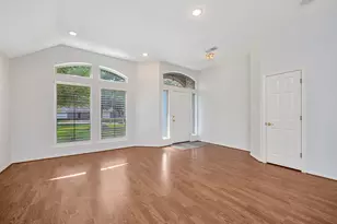 4731 Saddlebrook Dr, Benbrook, TX 76116 - Photo 6