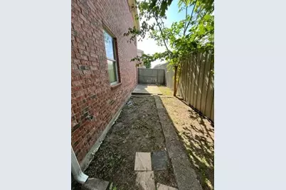 201 Seva Court, Irving, TX 75061 - Photo 20