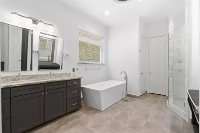 18323 Frankford Lakes Circle, Dallas, TX 75252 - Photo 14