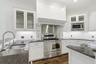 18323 Frankford Lakes Cir, Dallas, TX 75252 - Photo 12