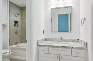 18323 Frankford Lakes Cir, Dallas, TX 75252 - Photo 22