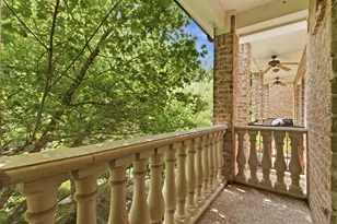 18323 Frankford Lakes Cir, Dallas, TX 75252 - Photo 16