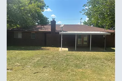 1507 N Matthews Street, Bowie, TX 76230 - Photo 2