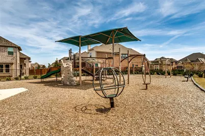 13340 Sellaronda Way, Frisco, TX 75035 - Photo 32