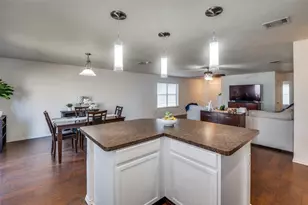 728 Falcon Rd, Saginaw, TX 76131 - Photo 14