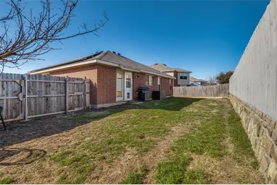 728 Falcon Road, Saginaw, TX 76131 - Photo 24