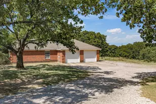 466 Co Rd 1180, Alvord, TX 76225 - Photo 4