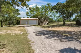 466 Co Rd 1180, Alvord, TX 76225 - Photo 26