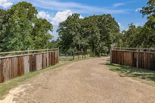 466 Co Rd 1180, Alvord, TX 76225 - Photo 28