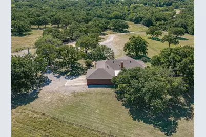 466 County Road 1180, Alvord, TX 76225 - Photo 2