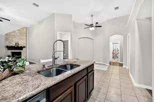 11205 Gibbons Creek Dr, Frisco, TX 75036 - Photo 14