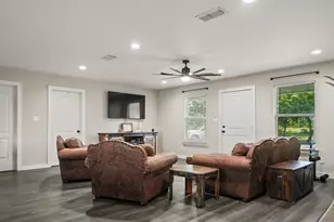 711 County Rd 701, Cleburne, TX 76031 - Photo 28