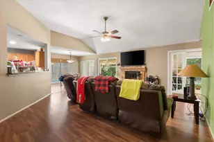 4959 Shady Oak Trail, Grand Prairie, TX 75052 - Photo 8