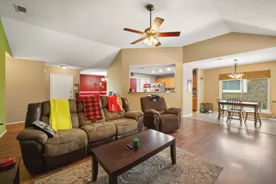 4959 Shady Oak Trail, Grand Prairie, TX 75052 - Photo 10