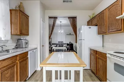 1025 McKavett Drive, Fort Worth, TX 76140 - Photo 4