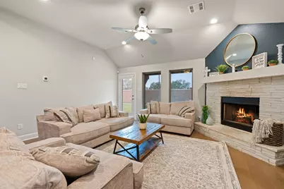 225 Lariat Trail, Waxahachie, TX 75165 - Photo 2