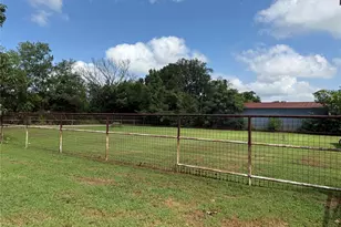 446 Co Rd 1605, Ravenna, TX 75476 - Photo 22
