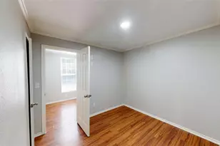 1415 N Luckett St, Sherman, TX 75090 - Photo 12