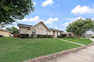 2942 Scott Mill Rd, Carrollton, TX 75007 - Photo 2