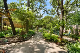 2212 Prestonwood Dr, Arlington, TX 76012 - Photo 36