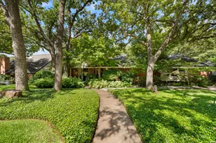 2212 Prestonwood Dr, Arlington, TX 76012 - Photo 2