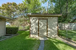 1313 Crestridge St, Ennis, TX 75119 - Photo 34